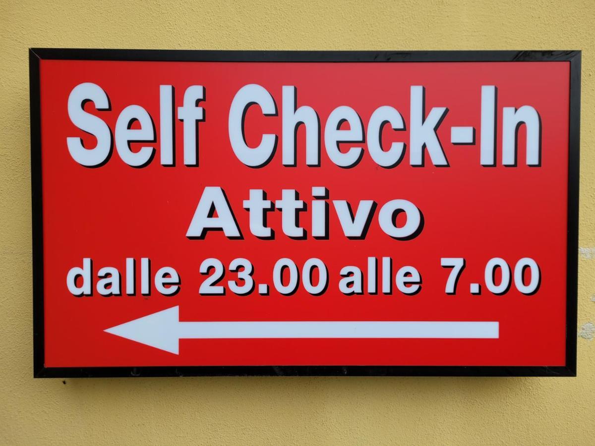 Motel Cuore Gadesco - Hotel - Cremona Ca de' Mari Esterno foto